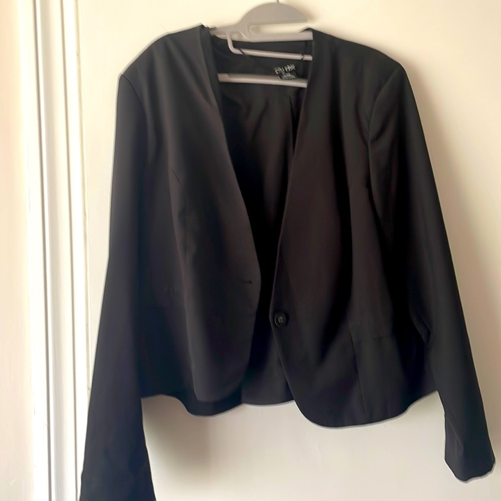 Cropped Blazer
